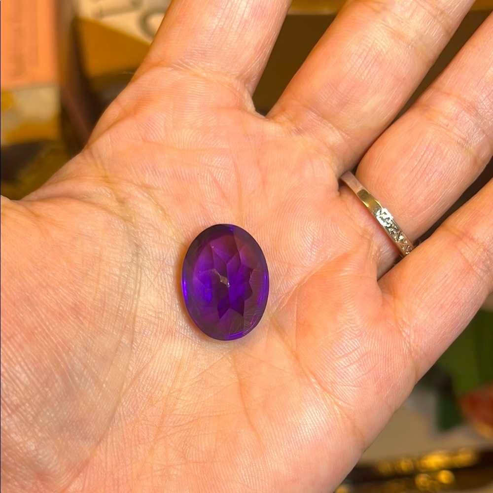 20 carat Amethyst Cut to Mount stone, would make knock-out ring or necklace!